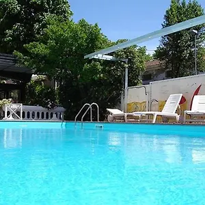 3* Hotel Apis
