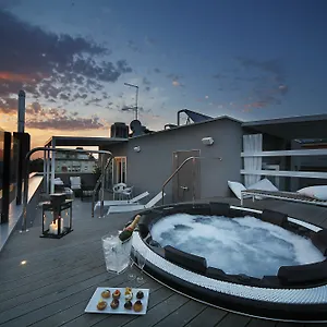 3* Hotel Q
