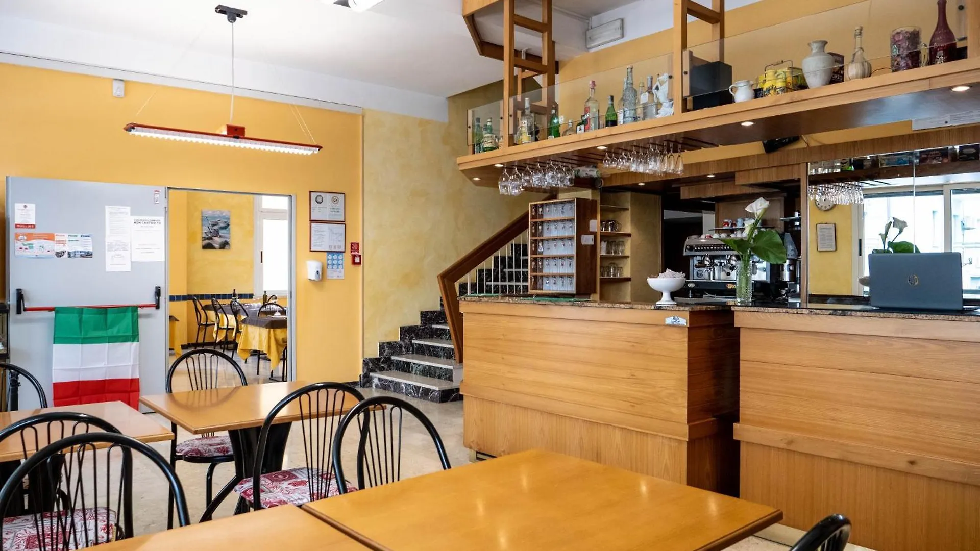 Hotel Cavallino Bianco Rimini 2*,